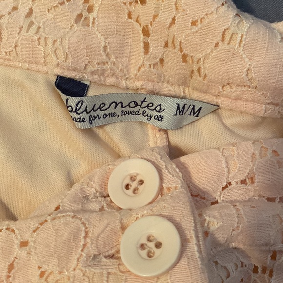 Bluenotes crochet lace peach shorts - Picture 2 of 2